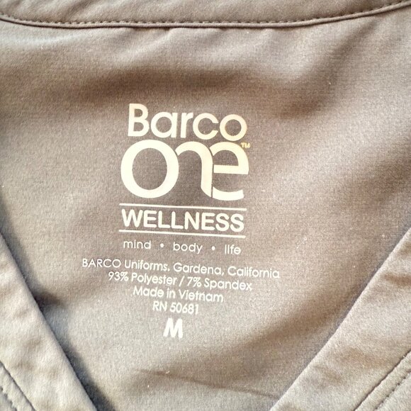 Barco‎ One Wellness Womens Scrub Top V-Neck With Pockets Size M Grey Lightweight - Picture 3 of 5